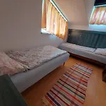 Pauzo Bagyarik 아파트
