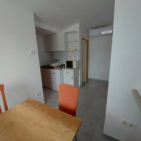 Pauzo Bagyarik Apartment Balatonföldvár