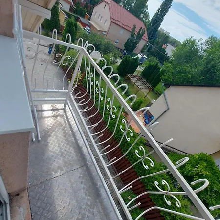 Pauzo Bagyarik Apartman