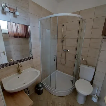 Pauzo Bagyarik Apartmán