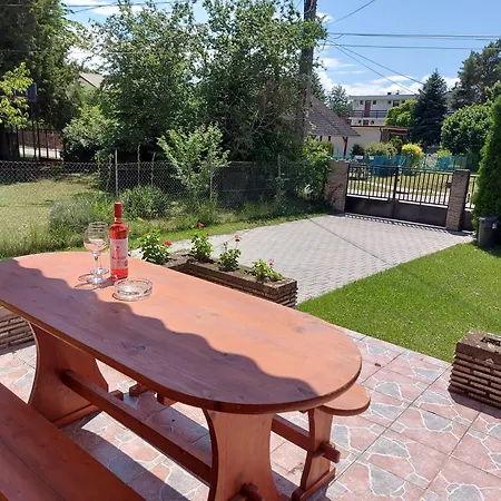 Pauzo Bagyarik Apartment