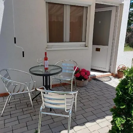 Pauzo Bagyarik Balatonföldvár