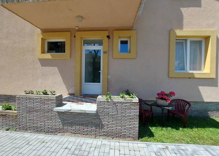 Pauzo Bagyarik Apartament *